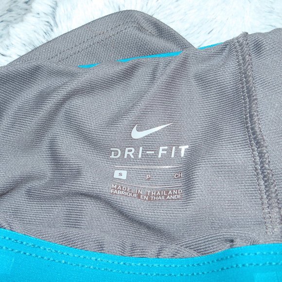 Nike // LOGO DRI-FIT Shorts - Picture 5 of 5